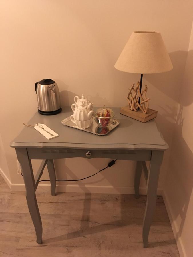 Chez Mary Elise Bed and Breakfast Le Claux Εξωτερικό φωτογραφία