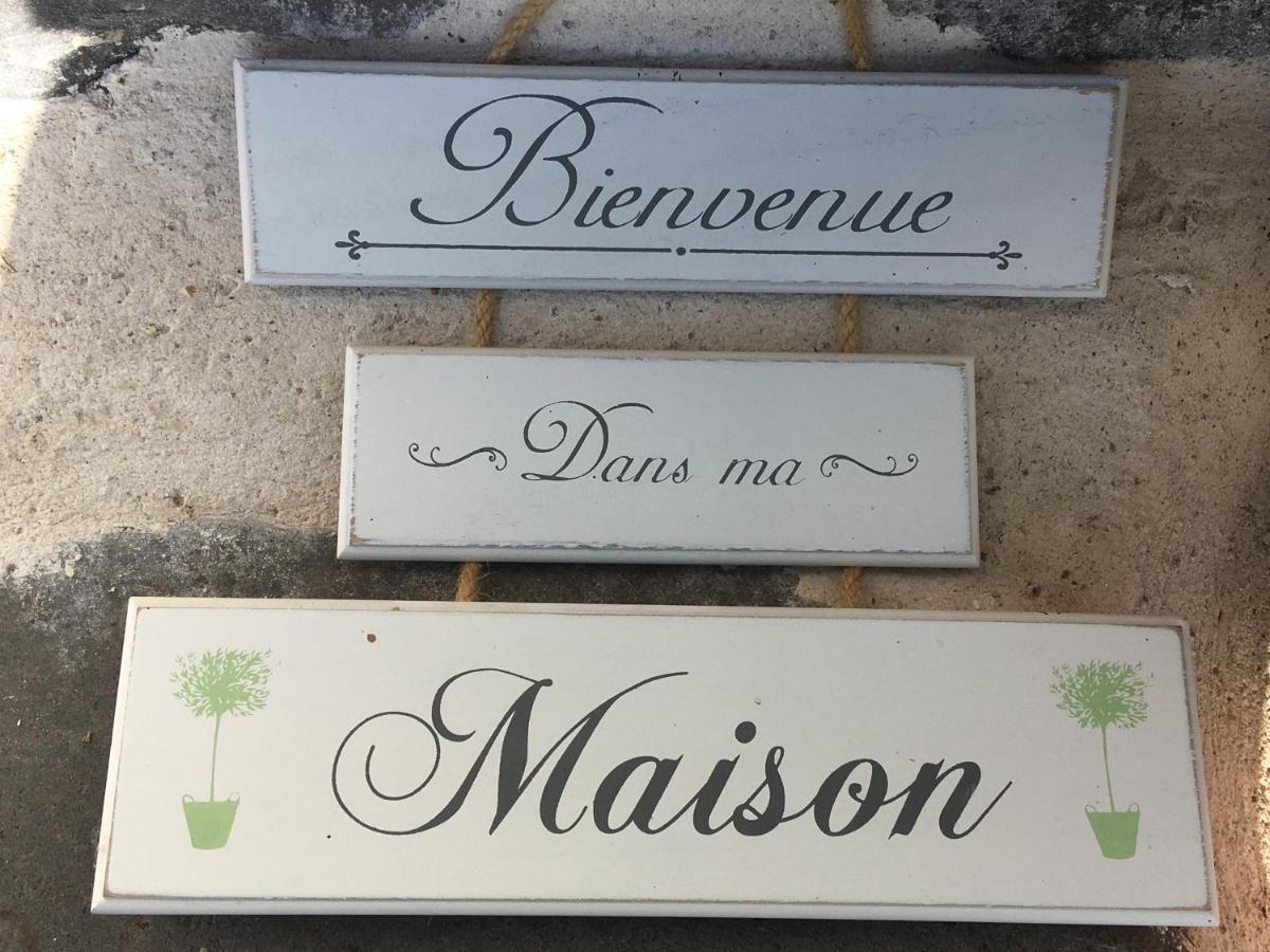 Chez Mary Elise Bed and Breakfast Le Claux Εξωτερικό φωτογραφία