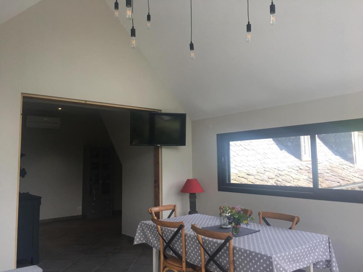 Chez Mary Elise Bed and Breakfast Le Claux Εξωτερικό φωτογραφία